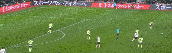 开云电子-【联赛杯】圣徒5分钟2球+超级吊射 曼城0比2无缘4强